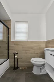 Cozy 3BR, Free Parking near NYC & MetLife Stadium - Image 4