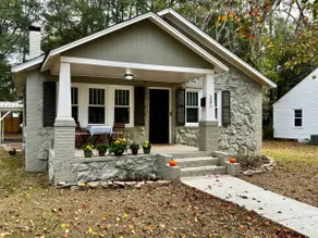 Rustic-Modern Escape in Haymount - Image 2