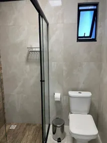 Selenita Guesthouse, Suite 03 - Image 4