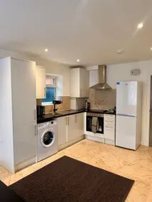 Cosy home, Private garden, Quite, 2 bed & sofa bed - Image 3