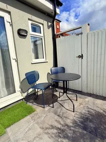 Cosy home, Private garden, Quite, 2 bed & sofa bed - Image 5