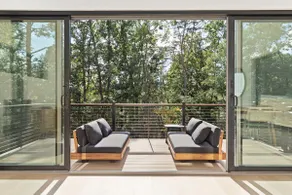 NEW* Modern Nordic Style Cabin w Hot Tub - Image 2