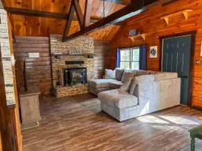 Gettysburg Cozy Cabin - Image 5
