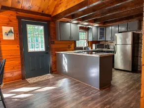 Gettysburg Cozy Cabin - Image 4