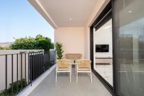 Icon Luxury Apartments - Image 3