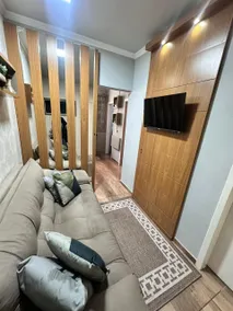Deluxe Apartment With Private Garage - Image 2