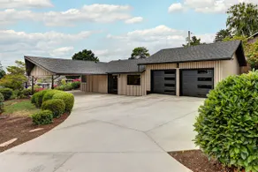 Canyon Ridge Retreat | 4 Bedroom Home in Portland - Image 2