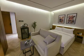 Elegant Studio with Self Check-in - 4A - Image 2