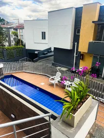 Luxury apartment, with Panoramic Mountain View - Image 2