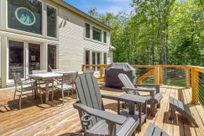 Stratton ski on/off, hot tub, King beds, FP - Image 4
