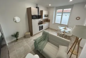 Renovated & air-conditioned ”EMMA” apartment - Image 3