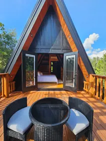 The Owl A-Frame Retreat/ with hot tub - Image 5