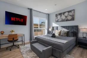 Stylish 2BR Getaway Near Universal Studios - Image 2