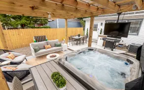 3 Story in Nulu w/ Patio+HotTub - Image 2