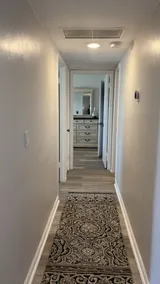 Cozy, clean and near the port - Image 4