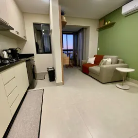 New, modern and well located! - Image 4