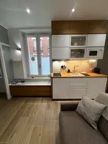 Beautiful & quiet flat, ideally located - Image 2