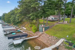 Devils Lake-views-trails-fish-coffee bar-spotless - Image 3