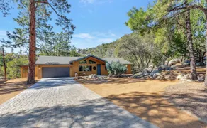 Dream Vacation Spot in the Pines 4 bedrooms - Image 2