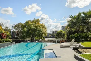 Riverside Lux 2Bed 2Bath Parking - Image 4