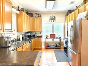 Stylish, Peaceful Cottage By The Bayou! - Image 2