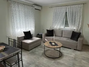 Alexandra Apartment - Image 5
