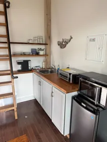 Guesthouse 4 - Image 4