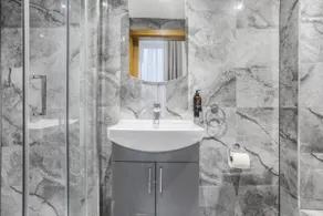 Hyde Park - Standard 1 bed - Image 4