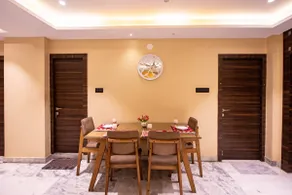 Spacious 3BHK in New Alipore:Aurra Premium Suitess - Image 5