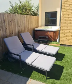 The Snuggery-Hot Tub-Free Parking-Accessible - Image 3