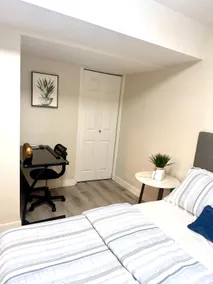 Cozy Private Suite with Parking near restaurants - Image 5