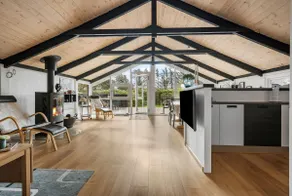 Family-friendly cottage • Close to the beach - Image 2