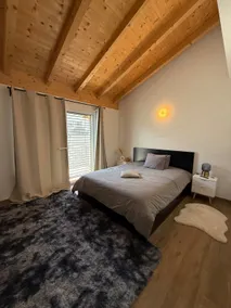 Cozy 80m² Apartment with Mountain and Vineyard View in Valais - Image 3