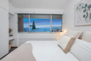 One Mile Horizon - 70's Beach House - Image 5