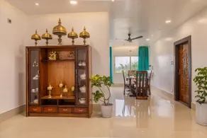 Pritika Mansion-3BR Entire Floor walk Flight/Train - Image 2