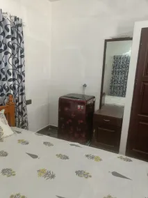 Sarovaram Guest house - Image 5