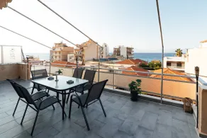 Beachfront apartment with a view - Image 4