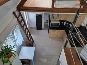 SMALL HOUSE - Image 4