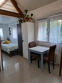 SMALL HOUSE - Image 3