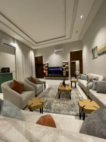 A classy chalet with excellent design - Image 2