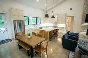 Moonlight Oaks Retreat - Image 4