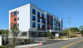 412 Modern Brand New Studio Apartment - Image 3