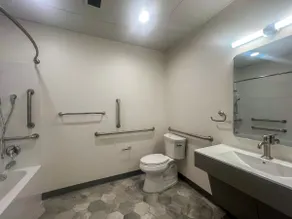 413 Modern Brand New Studio Apartment - Image 5