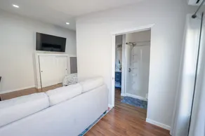 Guest Suite Moderna, Private Entry Quite Area - Image 4