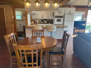 Quiet, 2 beds, lakeside cottage - Image 3
