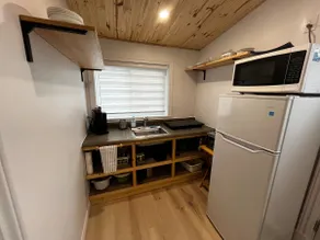 Francine's Studio Apartment - Image 4