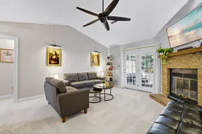 New! Luxe Dublin Oasis: 3BR/2BA Sleeps 9 - Image 4