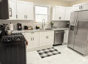 Charming 4-bedroom retreat in Utica - Image 5