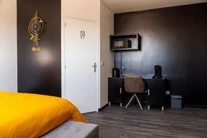 Cozy and modern studio - E21 - Image 5