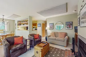 Ski-in/out 2BR condo with fireplace - Image 5